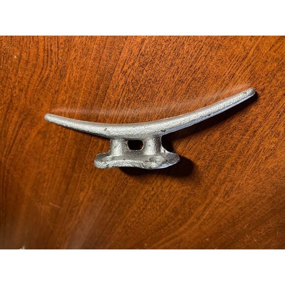 Set of 4 Silver Finish Cast Iron Cleat Wall Hooks/Drawer Pulls - Picture 6 of 6